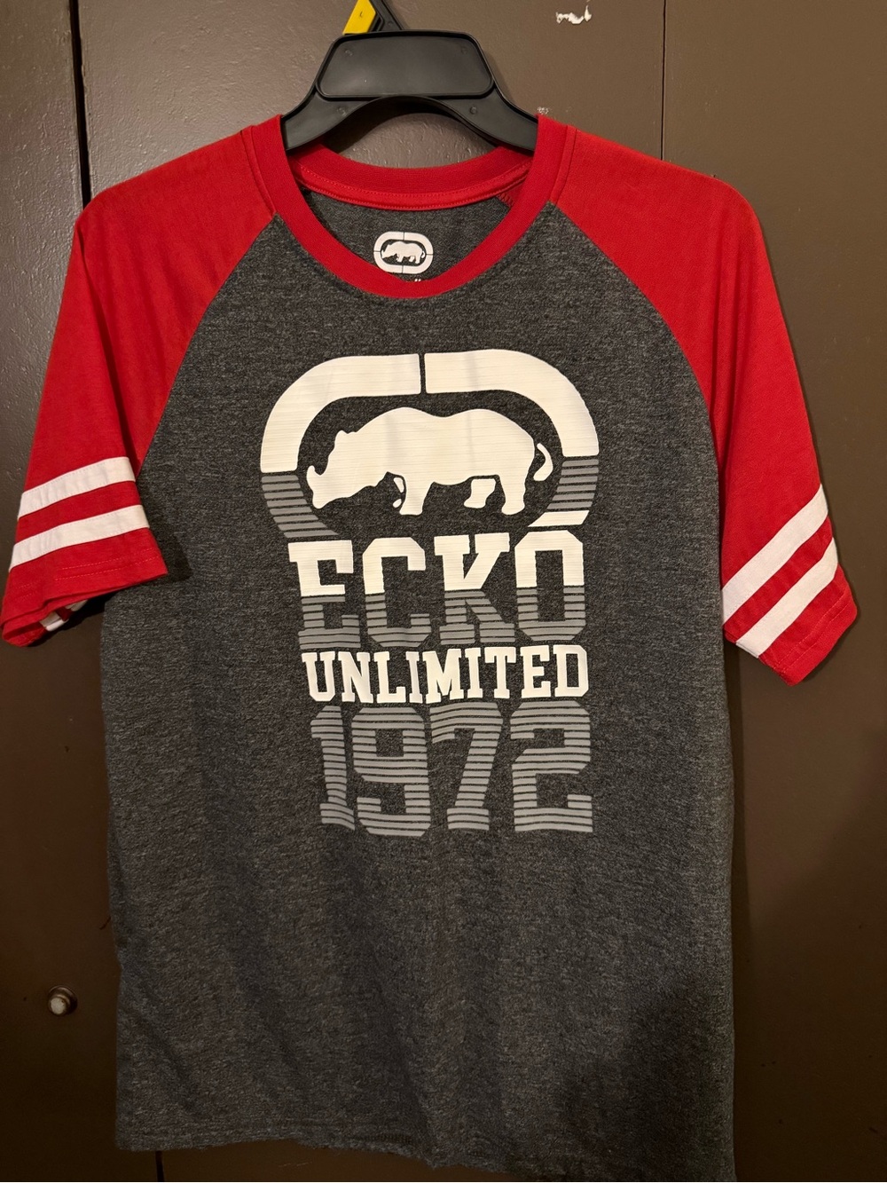 Ecko Unlimited Gray and Red Raglan Graphic Tee